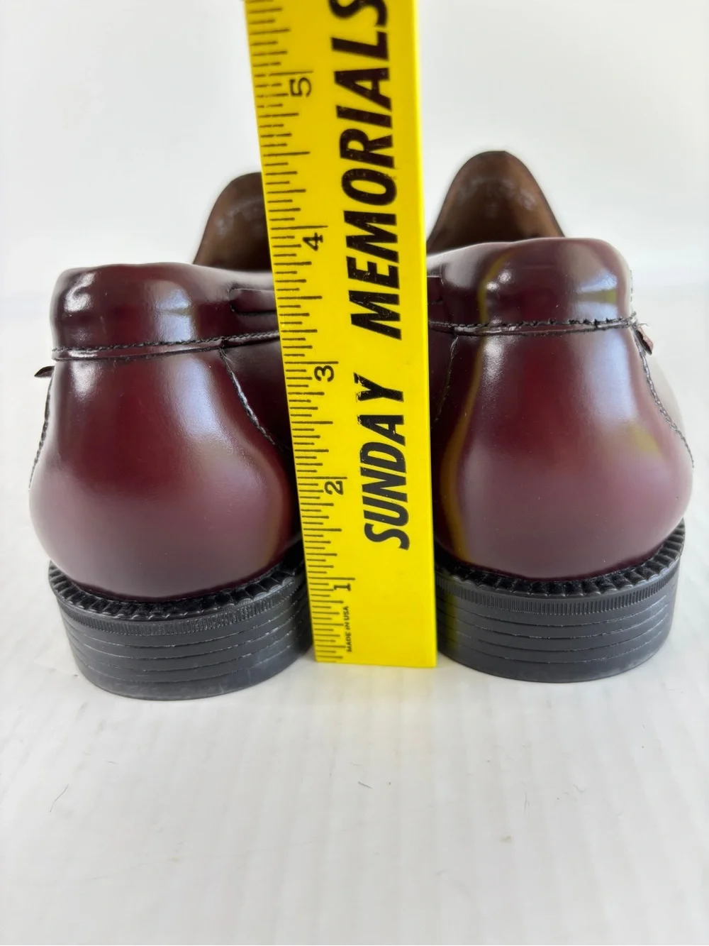 G.H. Bass & Co. Weejuns Larkin Tassel Loafers Mens Shoe Size 10 Burgundy Leather